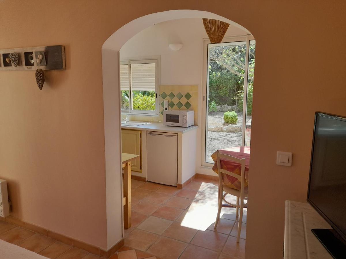 Gite Provencal Independant Avec Piscine Chauffee : Le Suy Bien Flayosc Exterior photo